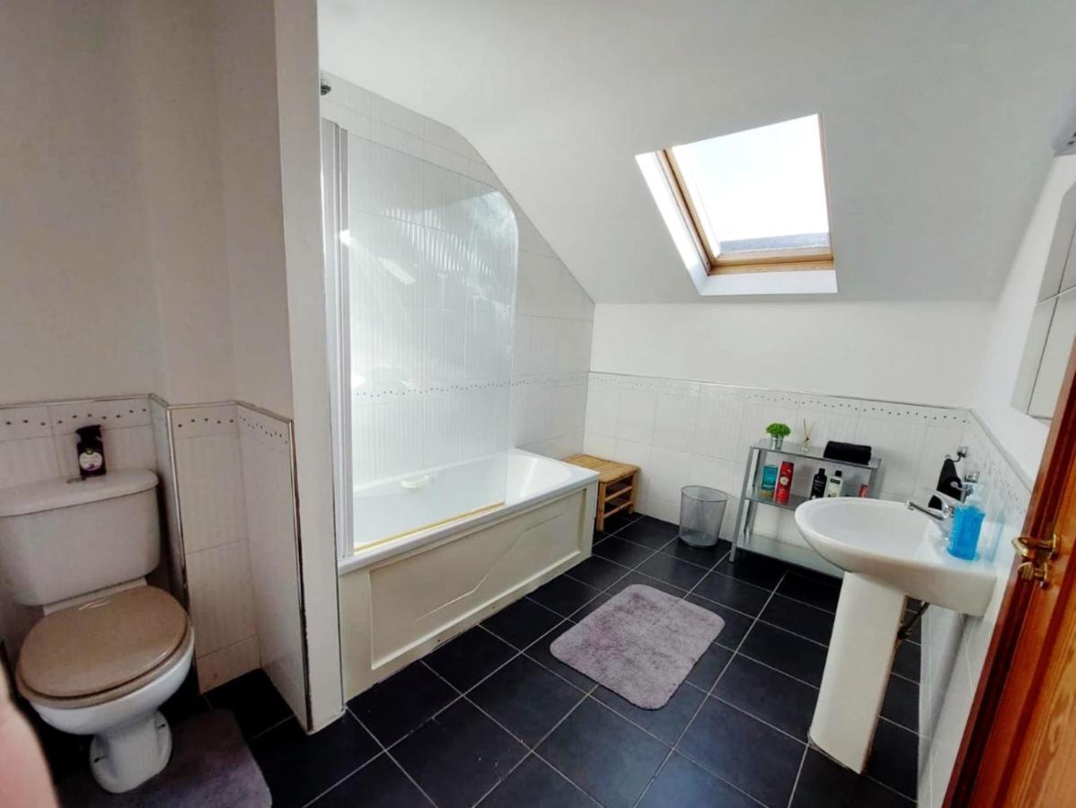 Private Accommodation In House Close To Galway City Exterior photo